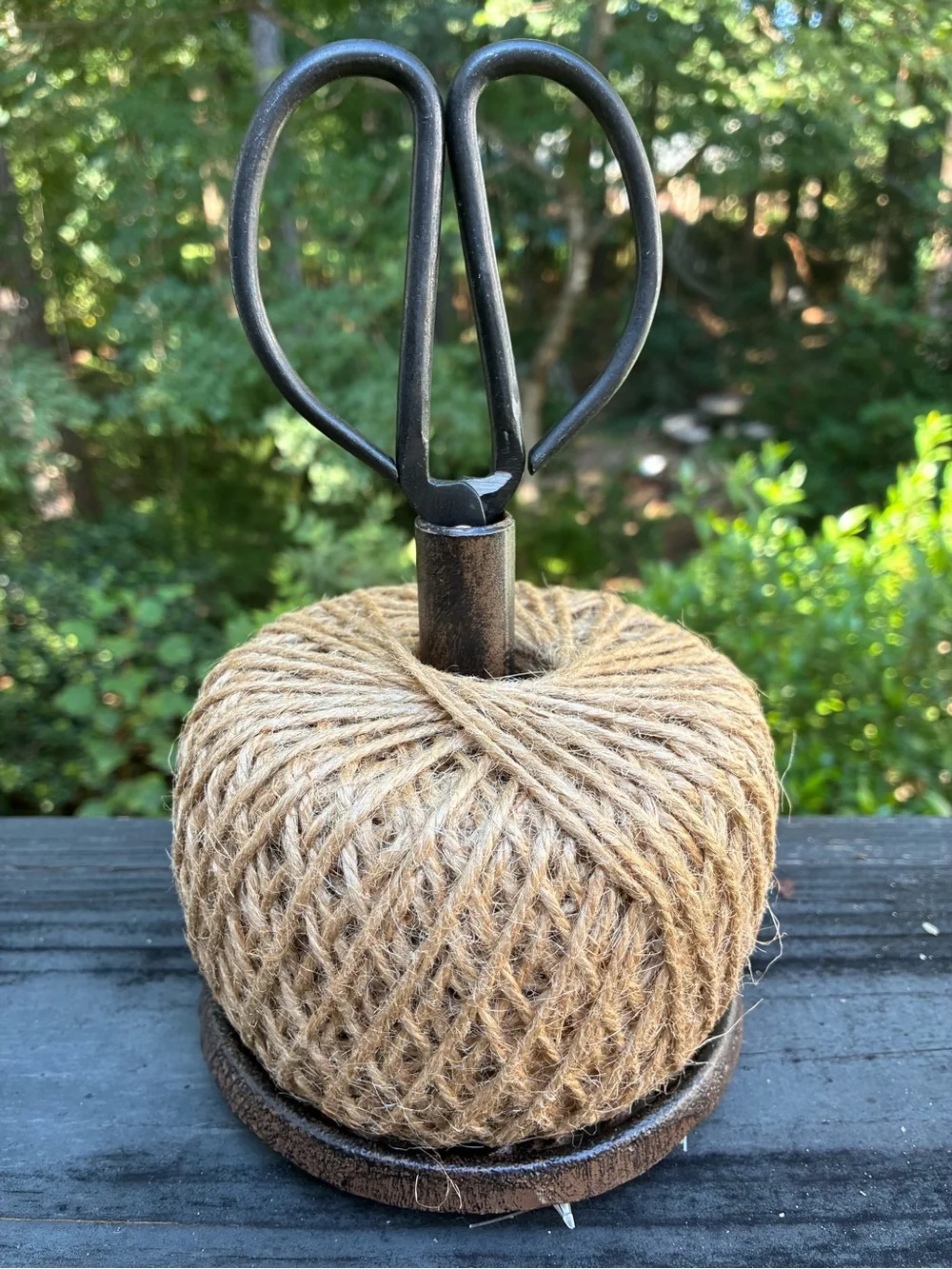 Vintage Style Twine Ball With Scissors Cast Iron Stand
